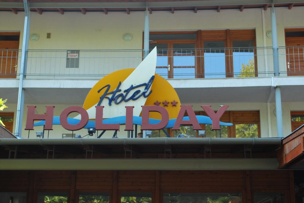 Hotel Holiday Siófok Buitenkant foto